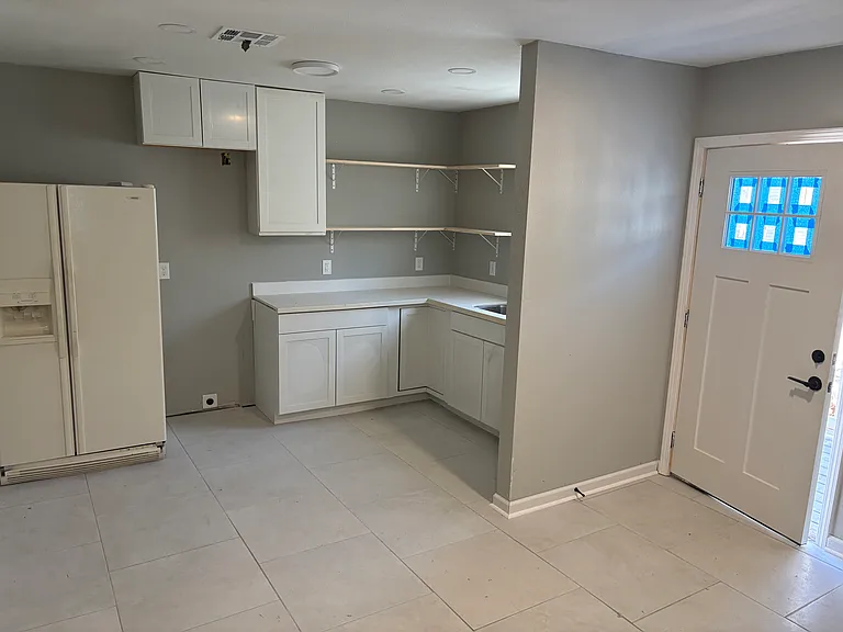5219 Spain St #A — Photo 6
