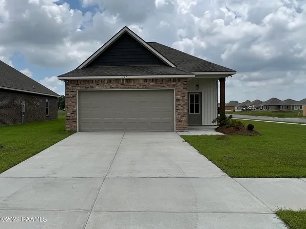 307 Grassy Meadows Ln, Lafayette, LA 70506