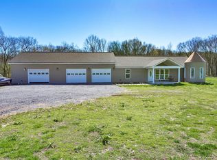 2090 W Valley Rd, Whitwell, TN 37397