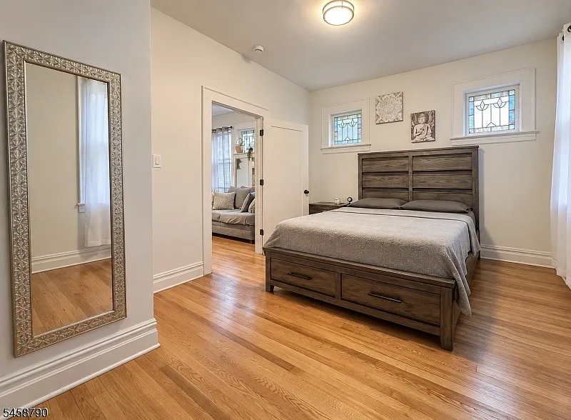 2 bed, 1.0 bath, $2,250 — Photo 4