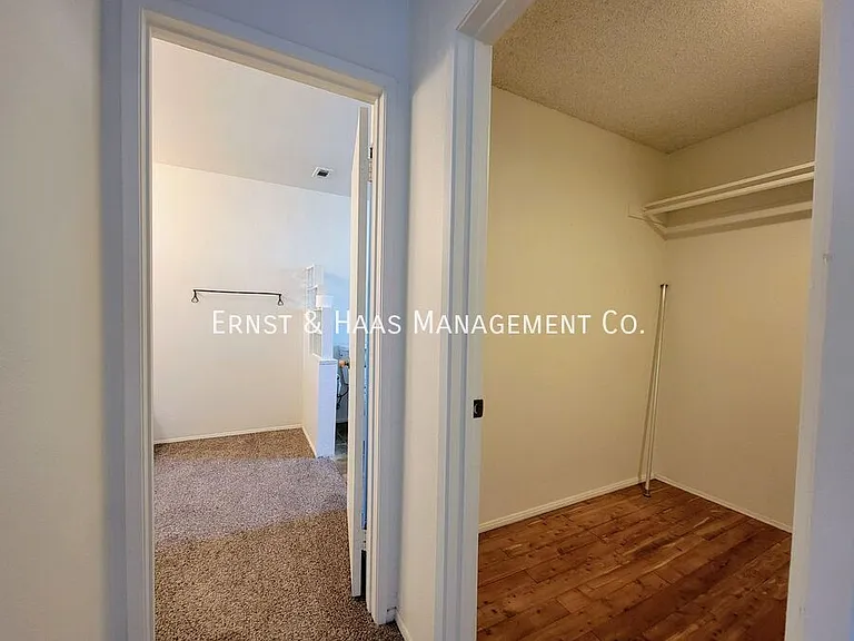 2755 E Hill St — Photo 21