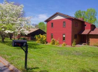 4 S Hills Cir, Johnson City, TN 37601