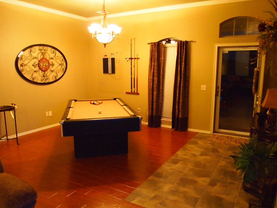 1st image of 10509 Cliffe Hollow Dr