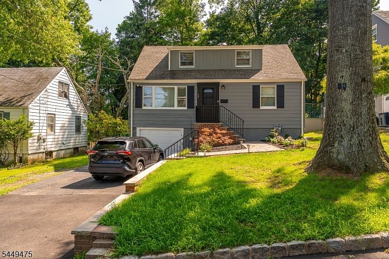 1st image of 44 Sunnyside Rd