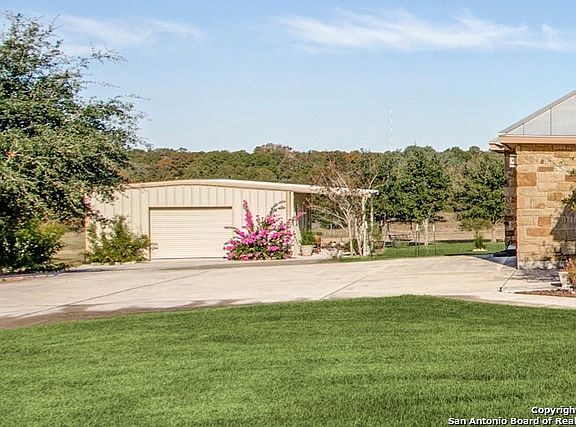 5th image of 217 Abrego Lake Dr