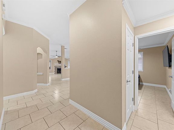 4th image of 212 Lakemont Dr