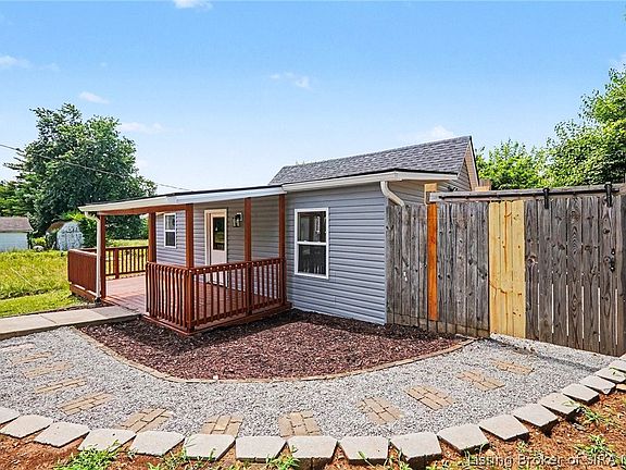 3rd image of 112 Carolyn Avenue