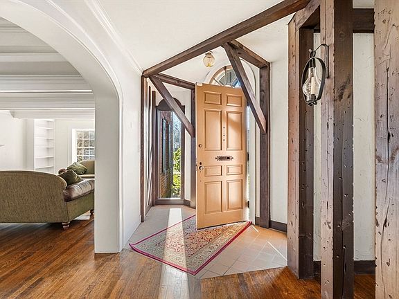 3rd image of 55 Dover Rd