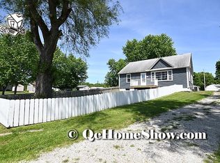 108 4th St, Colona, IL 61241