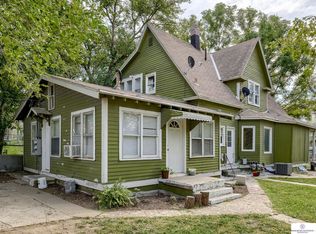 2624 D St, Omaha, NE 68107