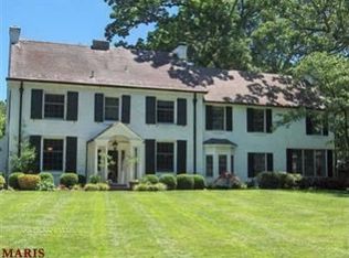 1300 S Geyer Rd, Saint Louis, MO 63122