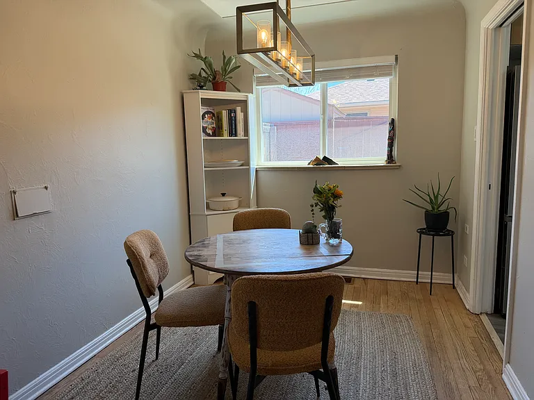 2021 Olive St — Photo 9