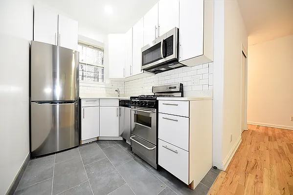 Rented by Buchbinder & Warren | media 15