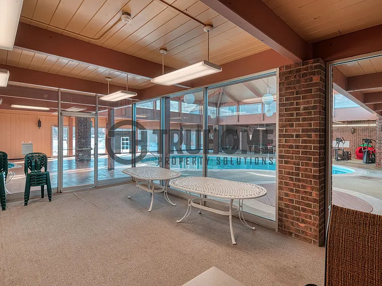 Gallery Apartments — Photo 14