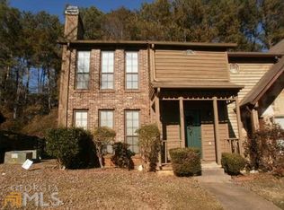 828 Heritage Oaks Dr, Stone Mountain, GA 30088