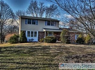 915 Union Meeting Rd, Blue Bell, PA 19422