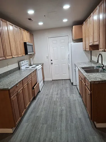 1420 Monterey Ave #1420 Photo 1
