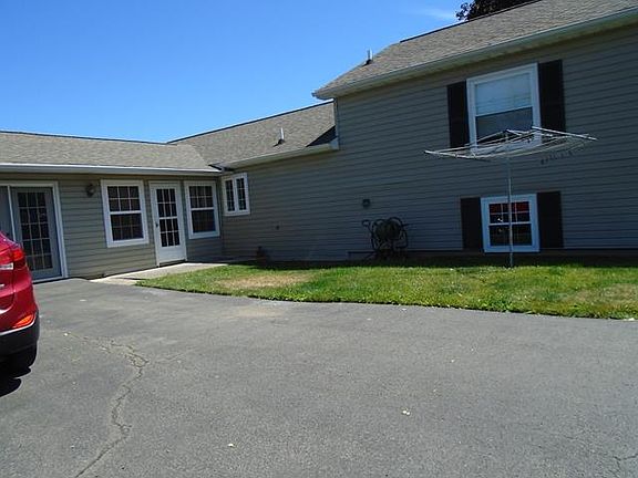4th image of 23 Woodland Way