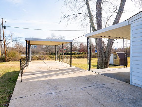 3rd image of 315 Sewanee Ave