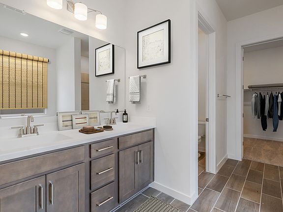 Beautiful finishes in owner s bath