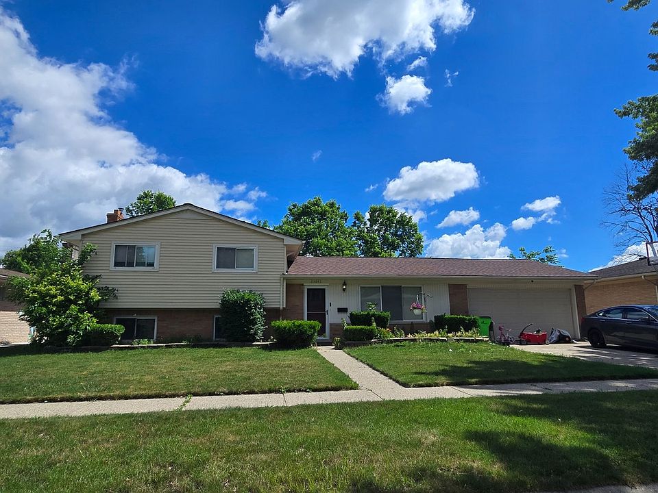 1st image of 23643 Fenton St
