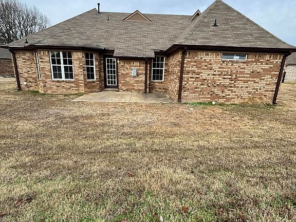 2nd image of 3253 Latimer Court Cv