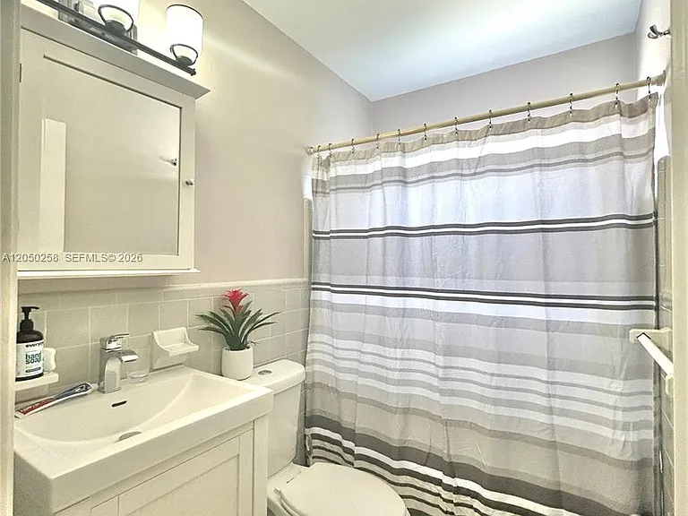 416 Bayberry Dr — Photo 14