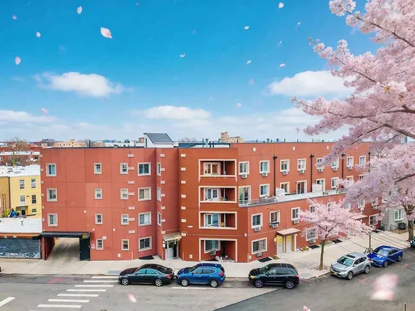 2108 Butler Ave APT I4, Flushing, NY 11385