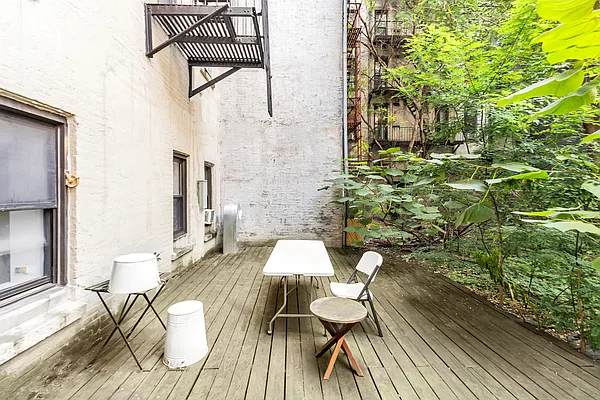 Rented by REAL New York | media 7