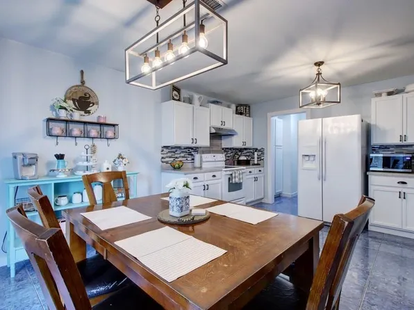 112 Bexar Forest Cv, Elgin, TX 78621