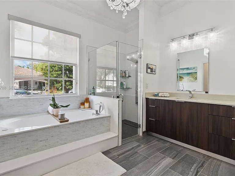 1046 SW 159th Way — Photo 14