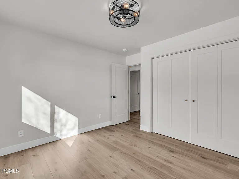 6236 N Countryside Cir — Photo 16
