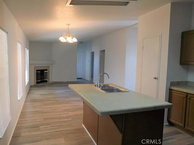 6833 Rea Ave — Photo 5