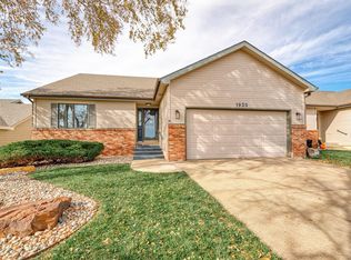1930 Foxtail Dr, Salina, KS 67401