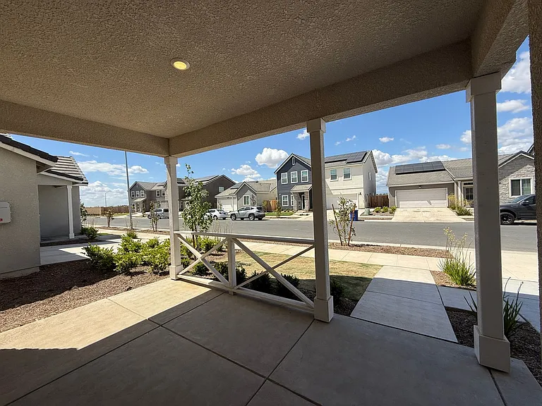 1036 Fruitwood Ave — Photo 4