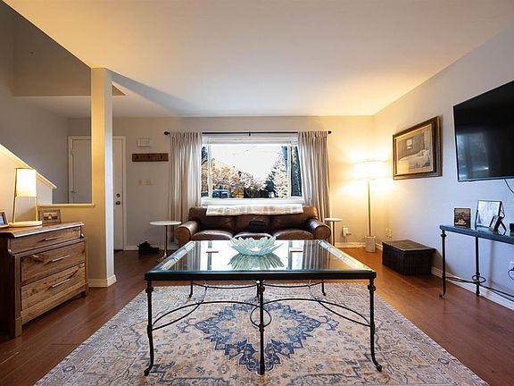5th image of 302 Talisman Drive #21