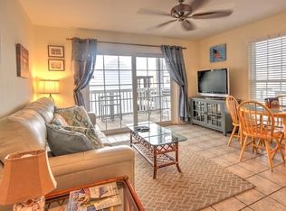 550 1st St #102, Cedar Key, FL 32625