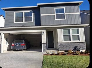 10256 SE Heritage Rd, Happy Valley, OR 97086