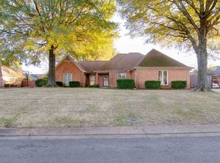 7301 Blenheim Ln, Memphis, TN 38125