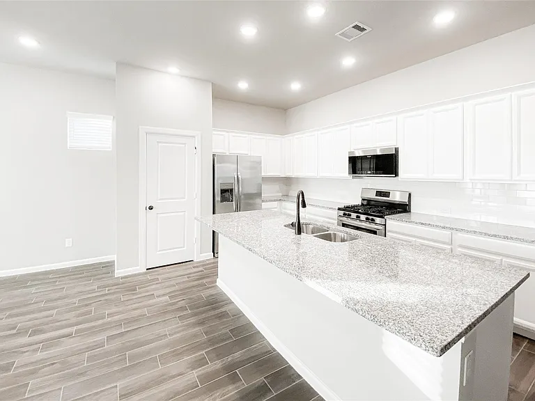 2514 Chestnut Oak Cir — Photo 6