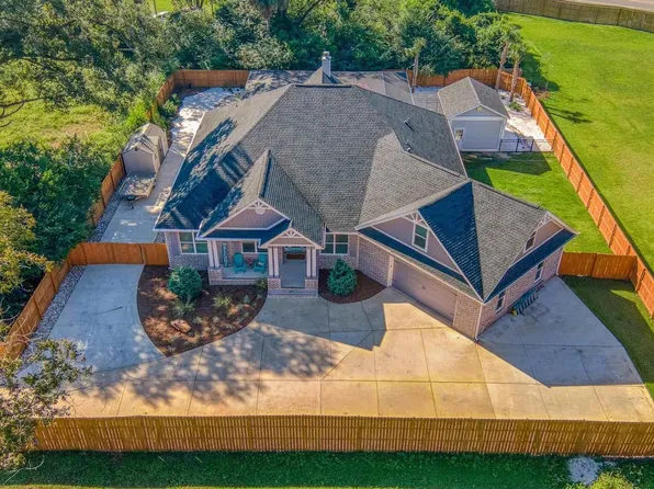 8415 Beulah Rd, Pensacola, FL 32526