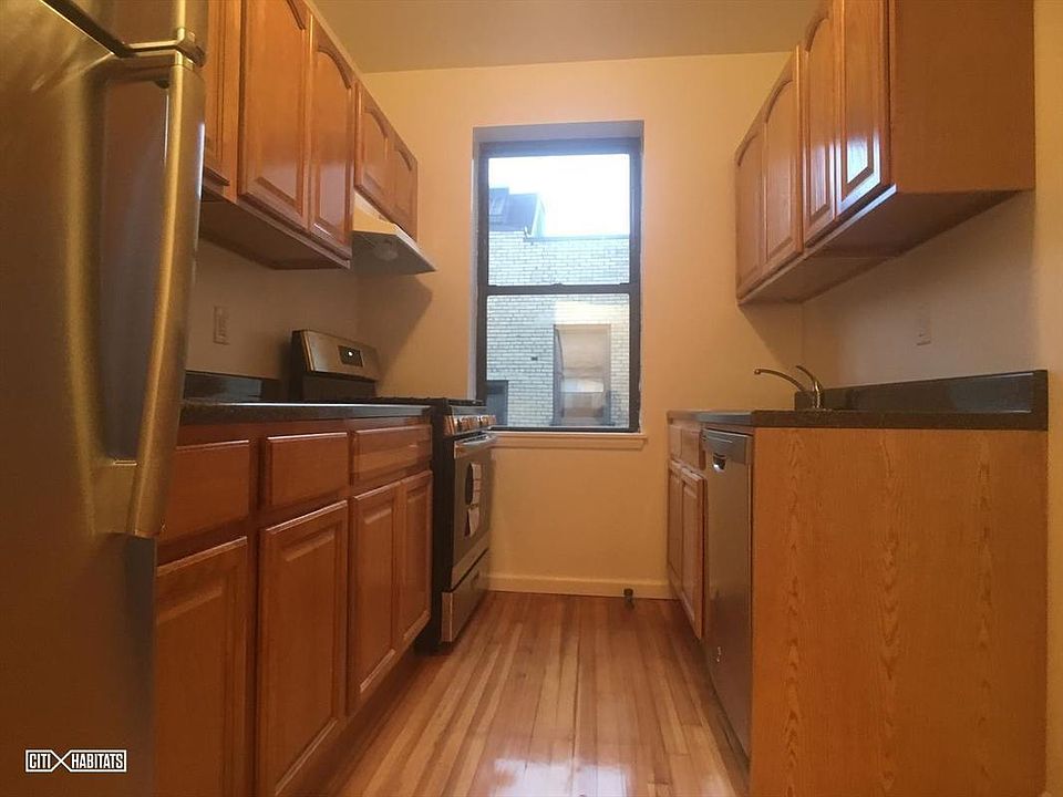 1st image of 3121 29th St APT 6J