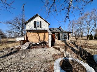 304 S Walnut St, Loda, IL 60948