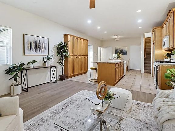 2nd image of 12306 Lakeshore Dr Unit 2