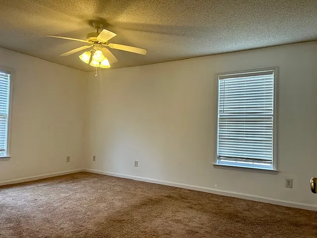 Building Photo - 1034 Ivy Glen Dr #1034