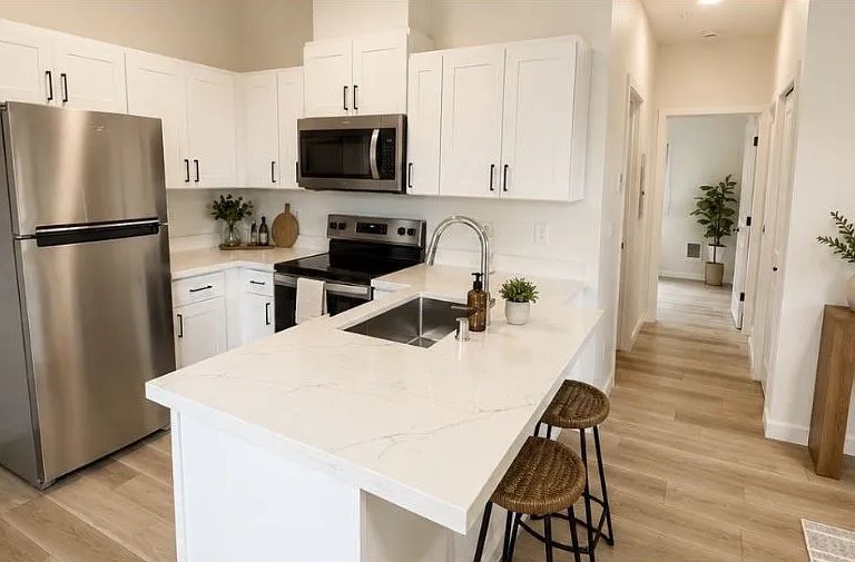 3579 S G St #201 — Photo 2