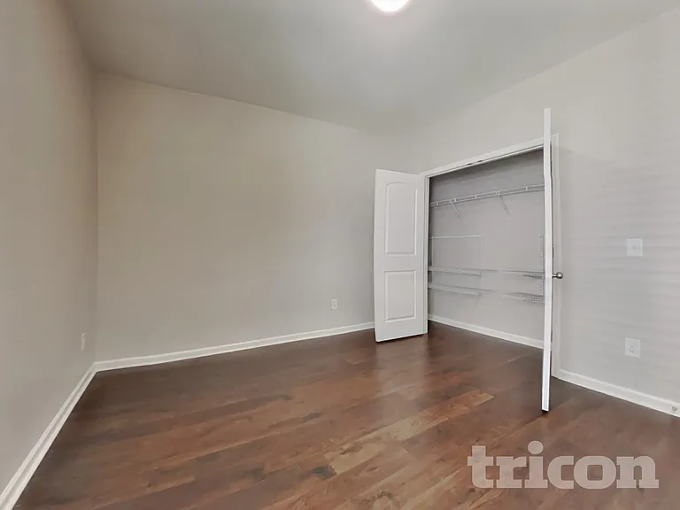 1064 Bitting Hall Cir — Photo 14
