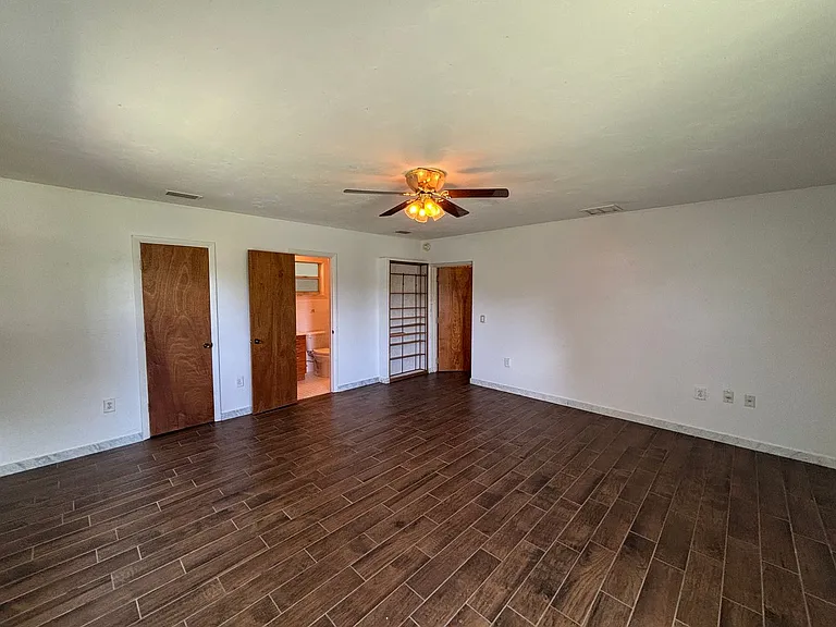 6352 NE 86th Ave — Photo 15