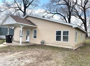 1110 Walnut St, Beardstown, IL 62618