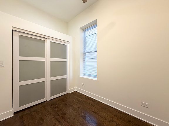 5th image of 2349 W Grenshaw St APT 1